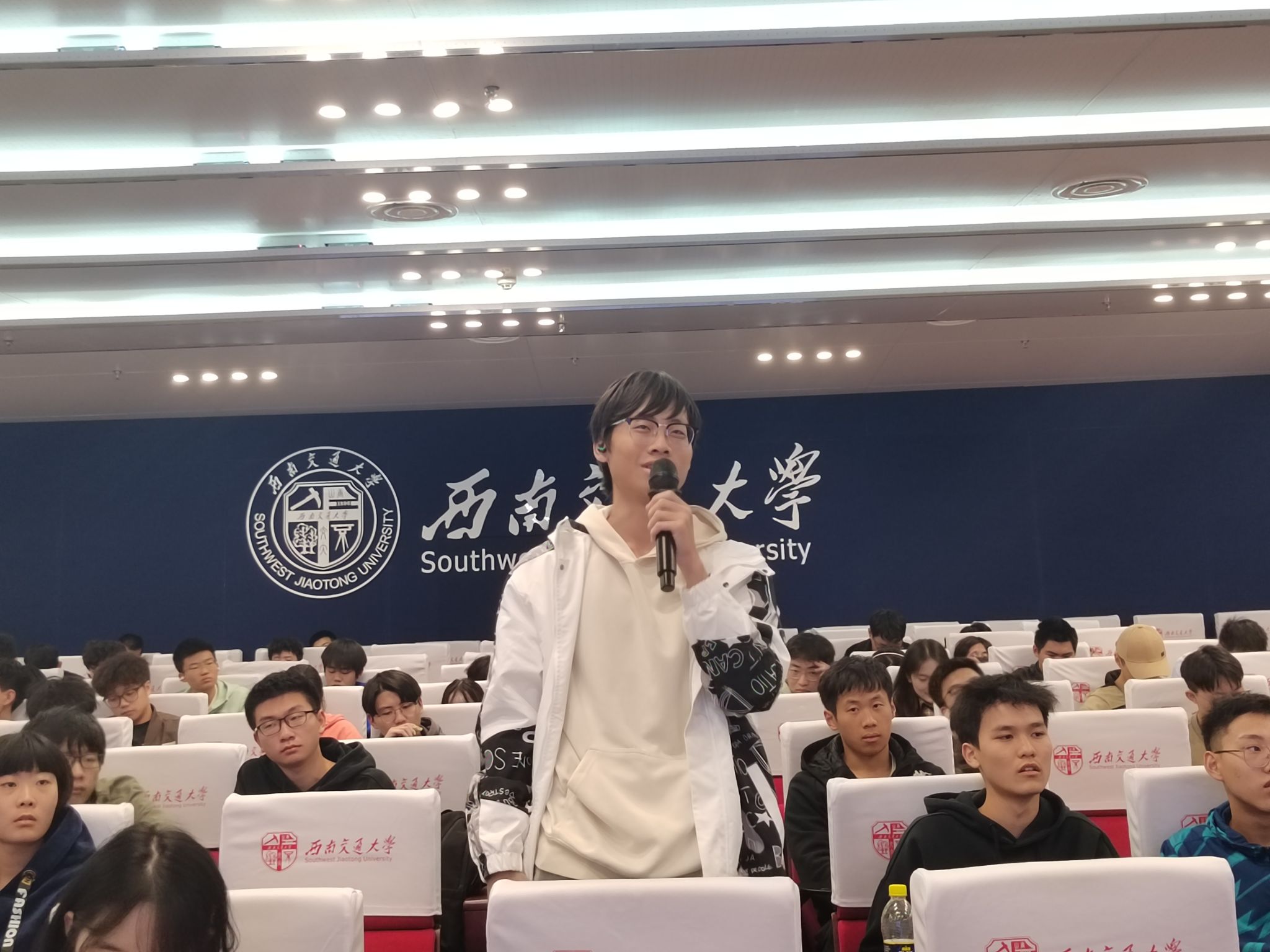 麻豆传媒