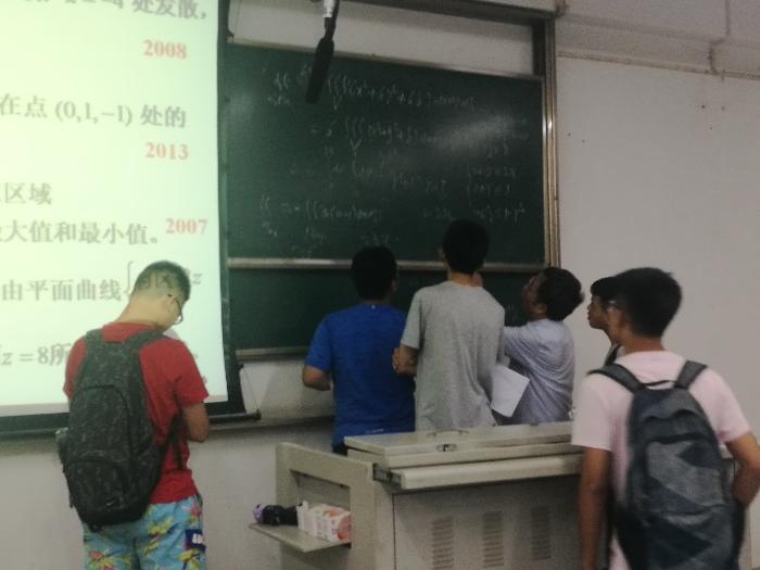 麻豆传媒
