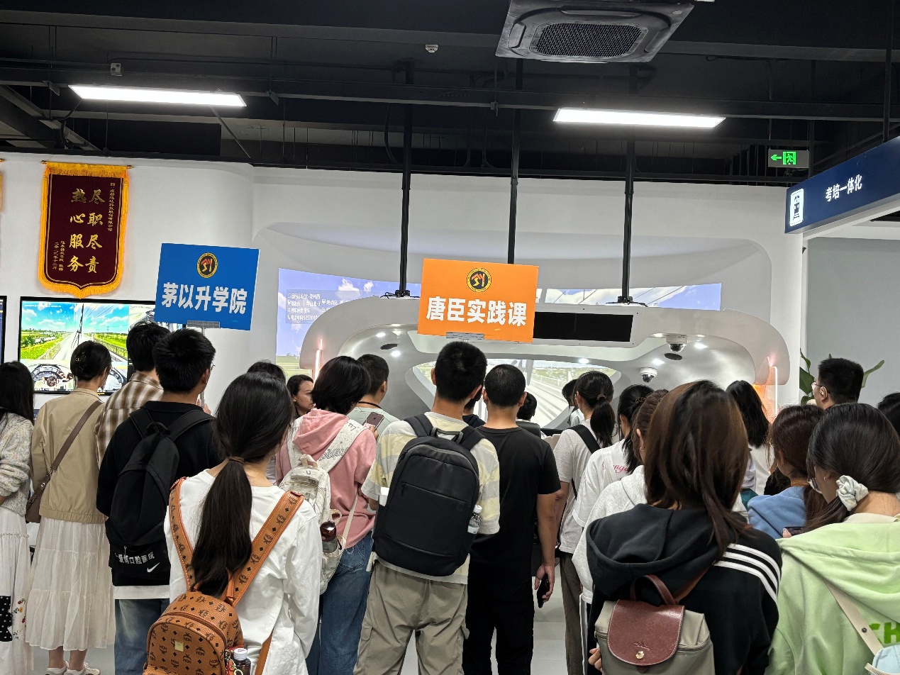 麻豆传媒